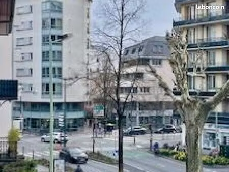 local commercial 166 m²