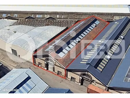 local d'activité 1 129 m²