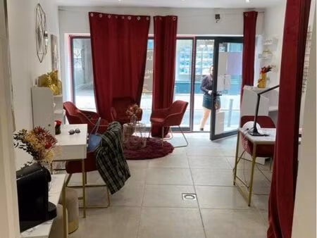 local commercial hyper centre poitiers