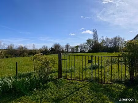 terrain constructible – les minaudières  coussay-les-bois