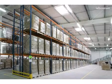 local bureaux 6 863 m²