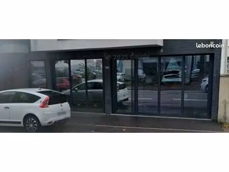 local commercial 105 m² + 70 m² sous-sol – vitrine 10 m – axe passant