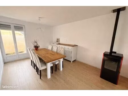 pavillon 4 pièces 93 m²