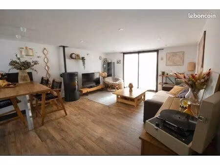 maison de village rénovée terrasse jardin  garage – la tour-d’aigues