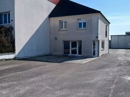 entrepot /bureau/appartement/atelier