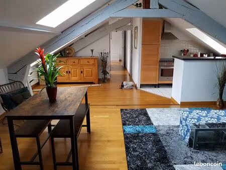 appartement 3 pièces - place du vieux marché