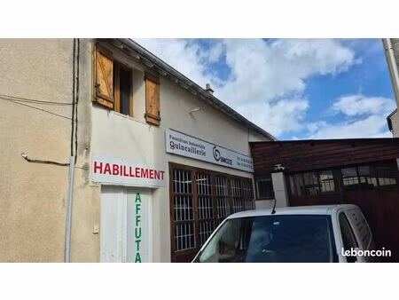 local commercial 460 m²