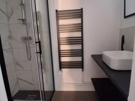 dispo. dpe a. 170m2 5ch dont 2 suites au calme