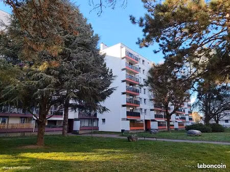 appartement 4 pièces 77 m²