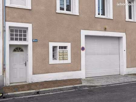 immeuble 5 appartements avec parkings + 1 grand garage