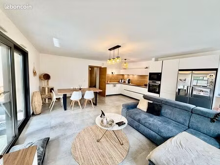 appartement 4 pièces 97 m²