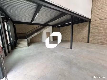 local d'activité 190 m²