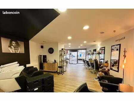 murs commerciaux 70 m² darnetal