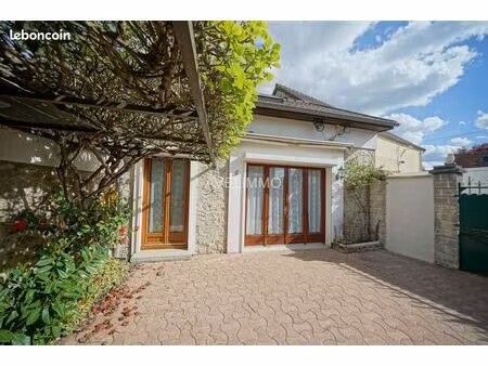 maison 7 pièces 160 m²