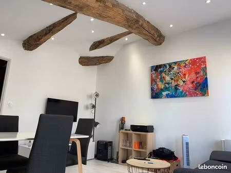 t2 meublé - terrasse - garage