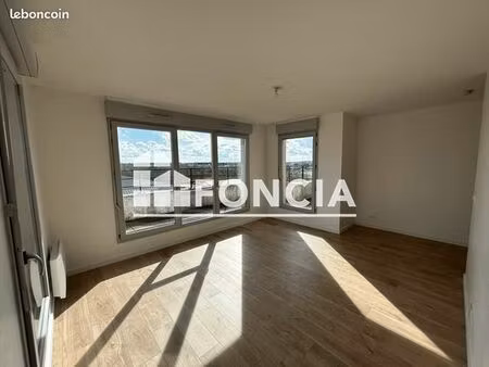 appartement 3 pièces 64 m²