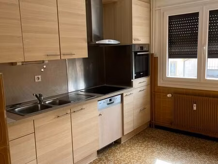 lumineux t4 cruseilles centre