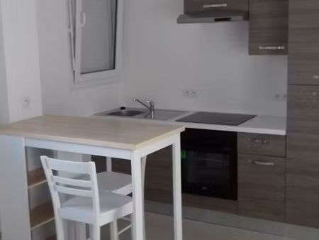 appartement f2 meublé 37 m² – jardin – calme - proche gare melun