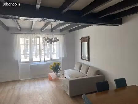 maison de ville plein centre - 2 chambres