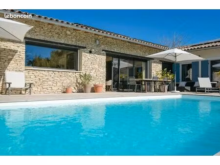 villa moderne exeption 5 minutes à pied du centre ville