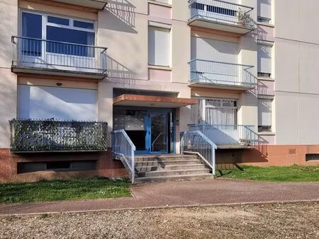 appartement t3 avec ascenseur tres bon etat