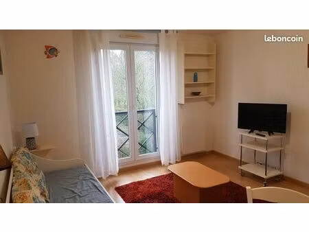 très bel appartement meublé de standing + place de parking privative