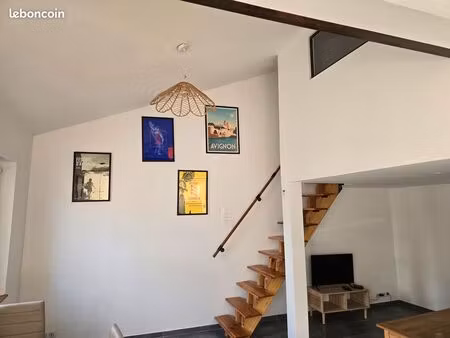 location loft duplex 45 m2. disponible à partir de mars 2026 jusqu’à fin juin 2026