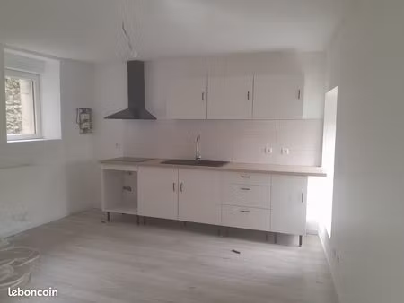 maison de village à moulin mage