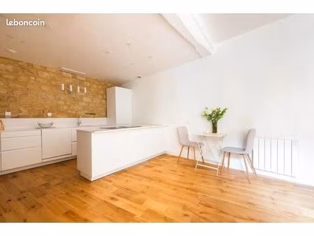 appartement 3 pièces 77 m²