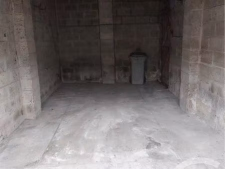 garage à louer – sécurisé et facile d’accès