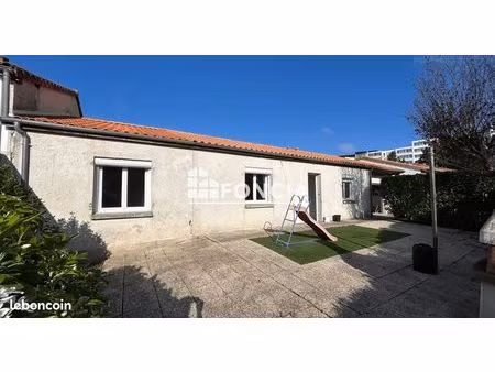 ? poitiers beaulieu - maison plain-pied 6 pièces de 117 m² - garage ?