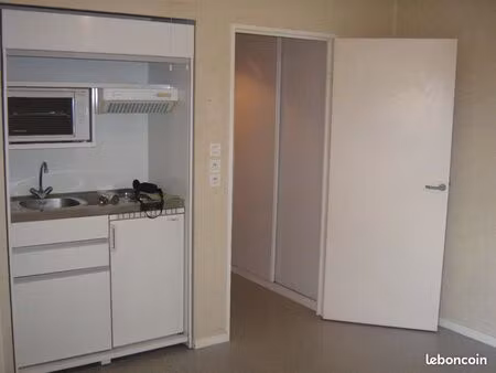 studio 1 pièce 23 m²