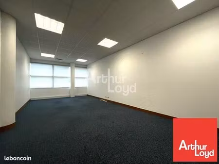 bureaux 86 m² chasseneuil du poitou