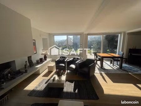 propriété 11 pièces 303 m²