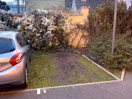 place de parking privée