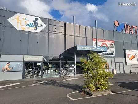 local commercial 794 m² châtellerault