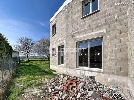 maison 4 pièces 74 m²