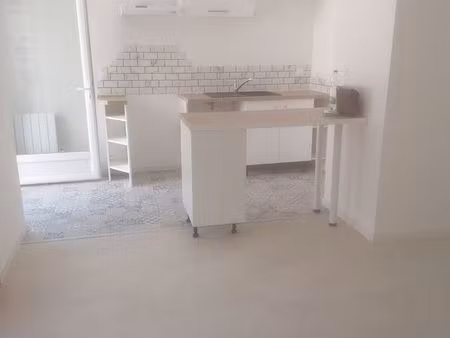appartement t3 centre bourg jaunay clan