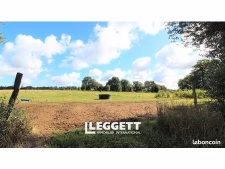 terrain 4 075 m² les salles lavauguyon