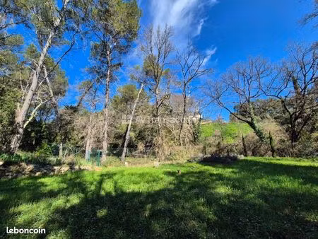 terrain 1 m² lorgues