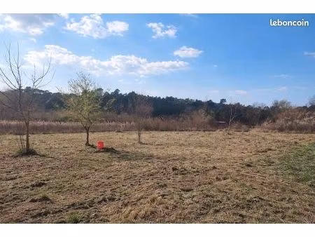 terrain 574 m² tourves