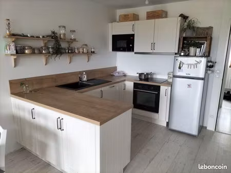 t2 meublé 42 m² annecy le vieux– vue lac  balcon  parking – proche université