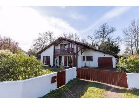 maison 146 m² – 4 chambres dont 2 en rez-de-chaussée – bureau indépendant