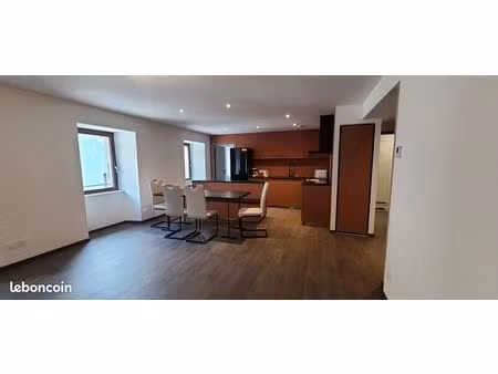 t4 meublé rénové en centre-ville