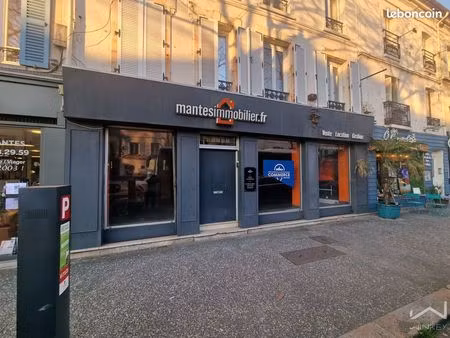 murs commerciaux 70 m² mantes-la-jolie