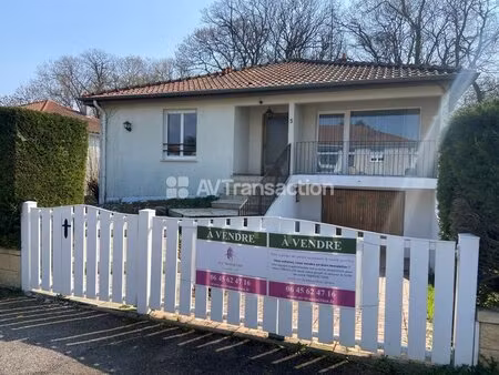 charmante maison 144 m² avec grand garage et beau terrain