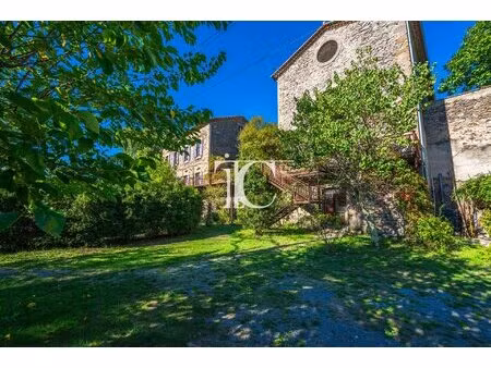 mas du xviiieme 379m2 habitables 8700m2 de terrain riviere