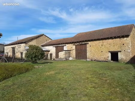 maison avec granges et terrain secteur châlus