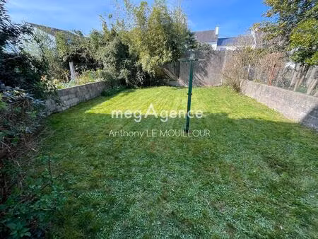 appartement très lumineux sur lanester avec deux chambres grandes chambres.