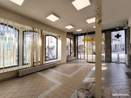 boutique 170 m² saint-junien